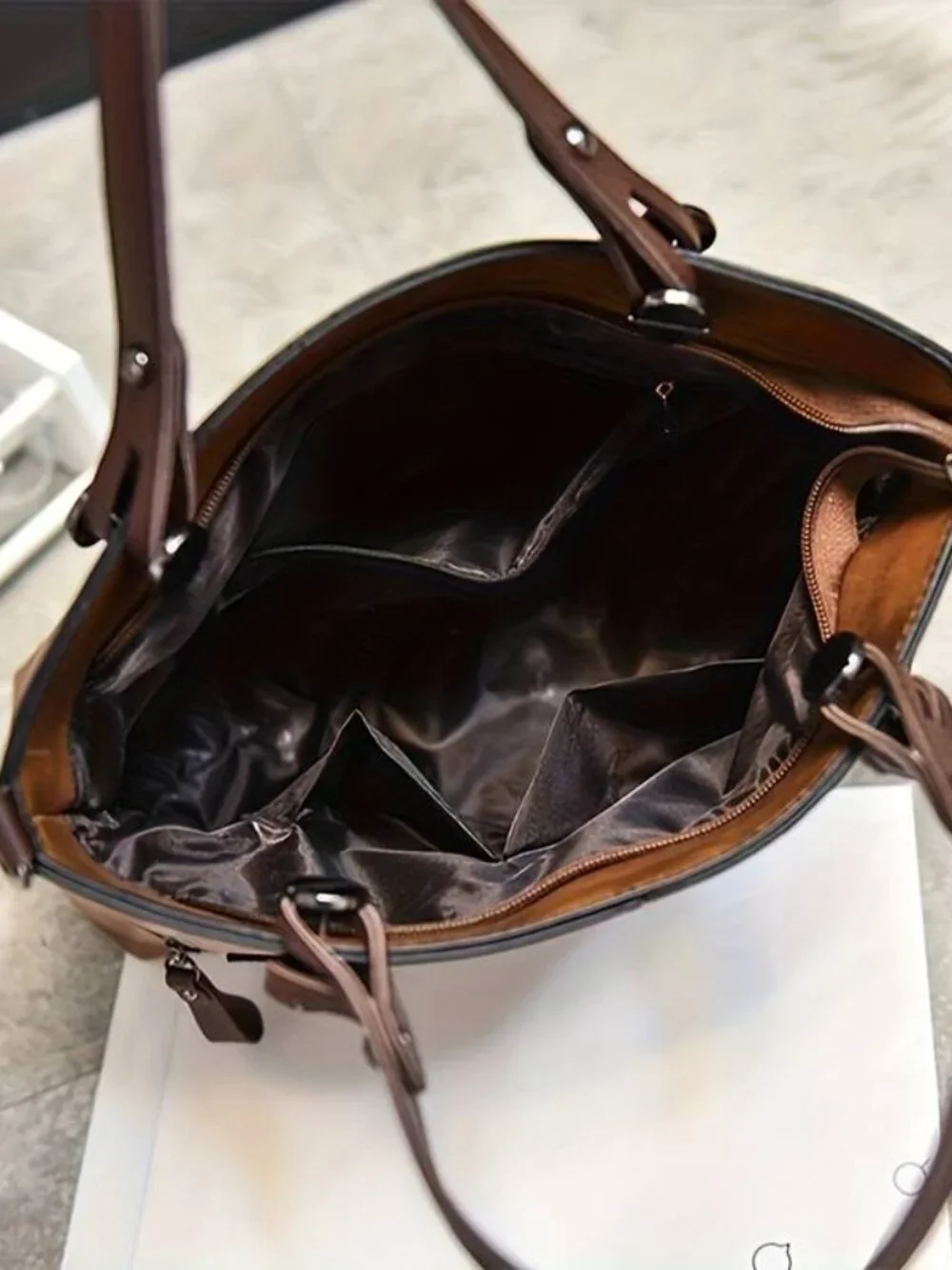 Unisex Commuter Bag Vintage Style Crossbody Bag Versatile Casual Shoulder Tote